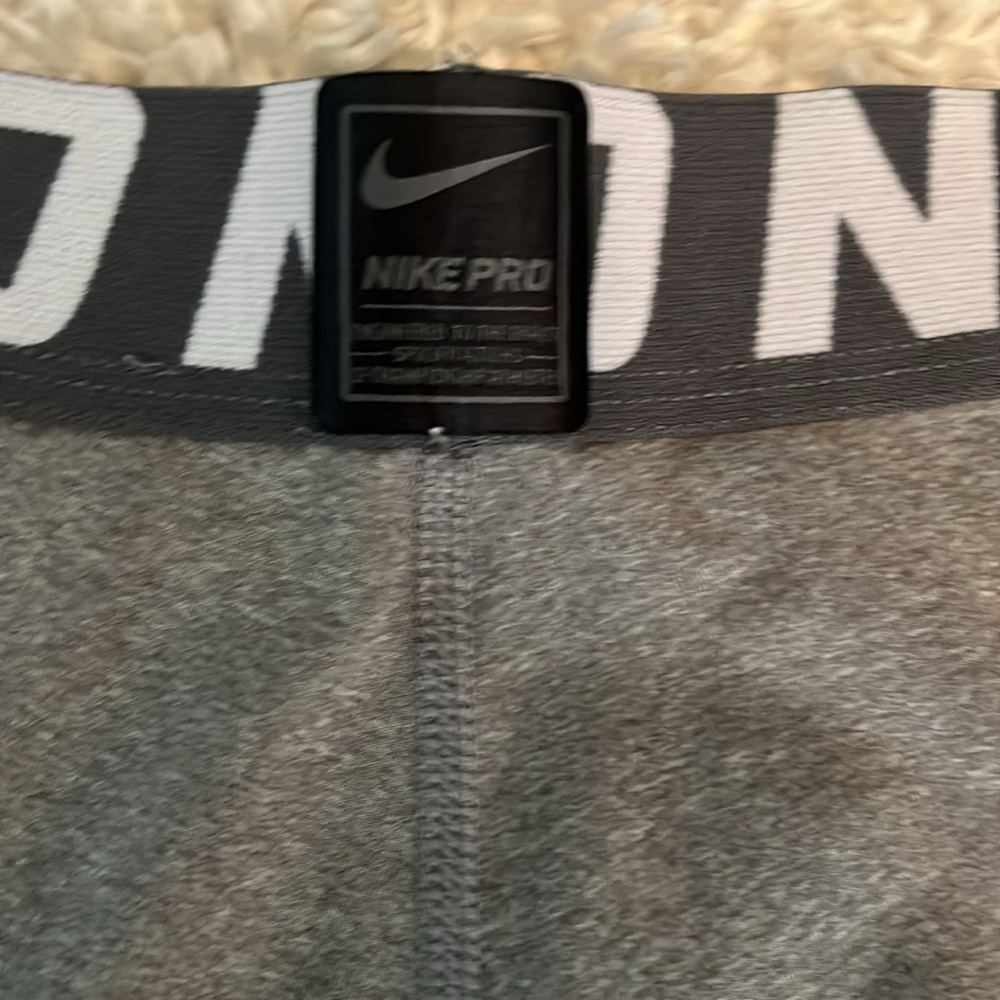 Nike pro grey leggings - Picture 4 of 5